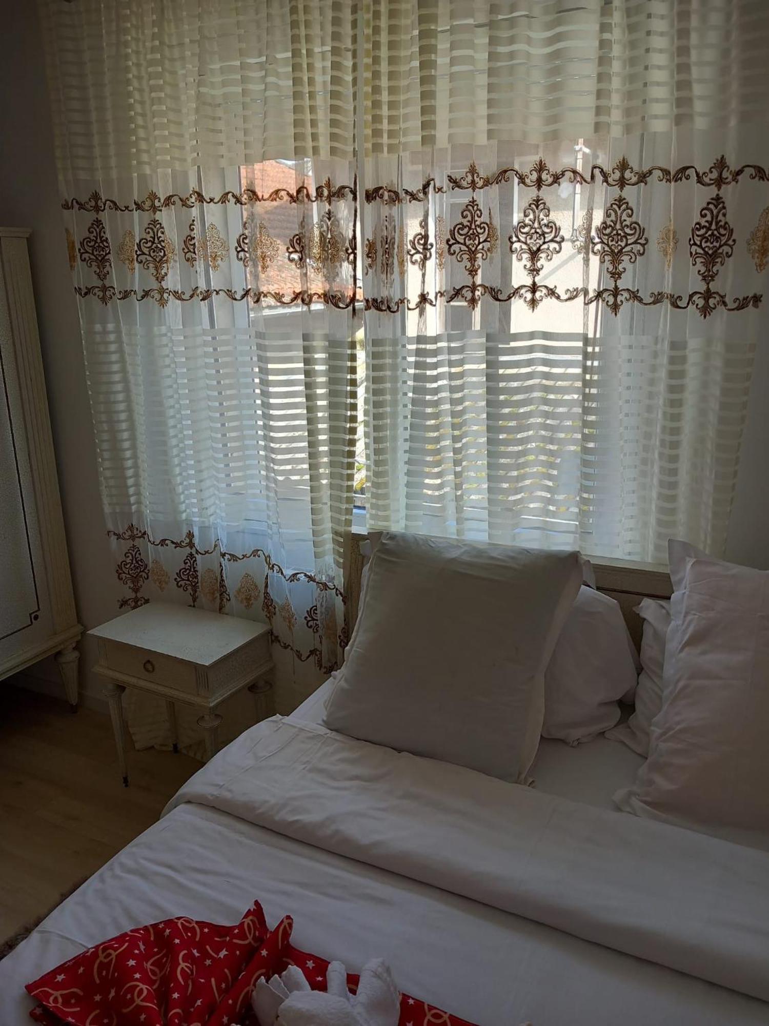 Les Jardins Secrets Villa Romilly-sur-Seine Luaran gambar